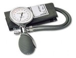 Тонометр механический, КДМ KD-Meter Aneroid Deluxe Palm